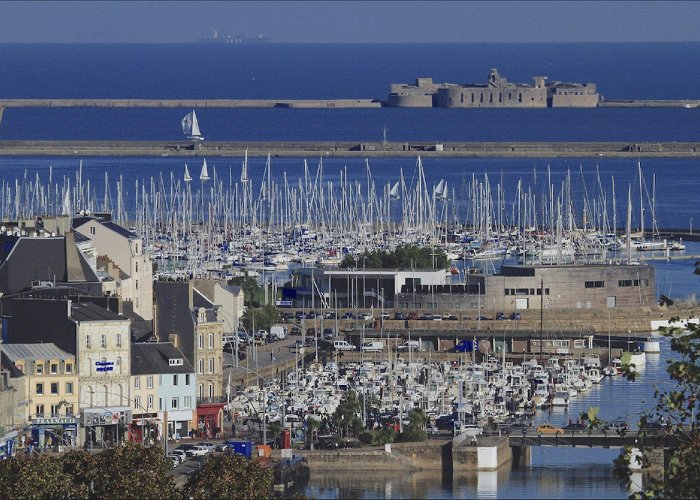 Alderney Rolex Fastnet Race – the largest, most diverse offshore yacht race ... photo