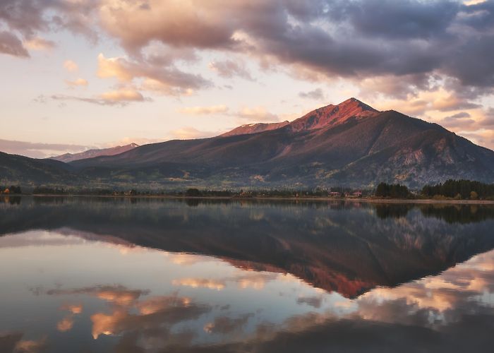 Dillon Reservoir Caught a beautiful sunrise at Dillon Reservoir this Sunday morning ... photo
