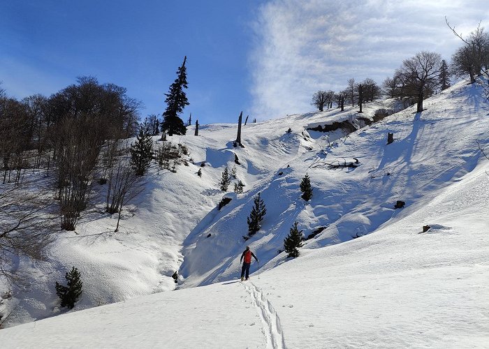 Ghisoni Ski Resort Backcountry Skiing - Greece. Ski Touring Guides | Explore-Share photo