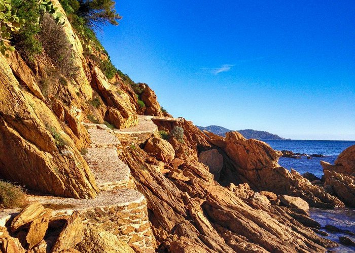 La Fossette Le Lavandou / La Fossette littoral path - Le Lavandou Tourist Office photo