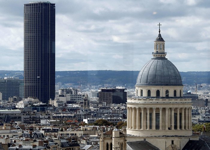 Galeries Lafayette Montparnasse A Defense of the Ugliest Building in Paris | The New Yorker photo