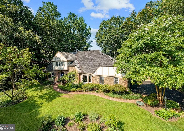 Langley Oaks Park 6509 Deidre Terrace, McLean, VA 22101 | Compass photo