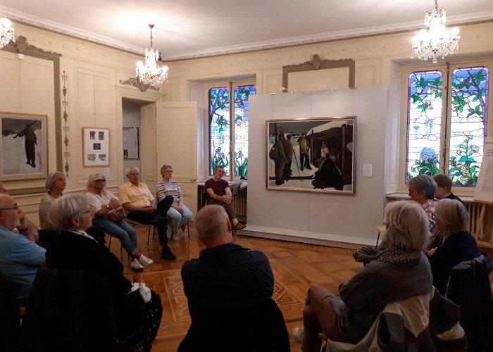 Musée Municipal Pontarlier. Atelier philo autour de l'exposition Pierre Bichet ... photo