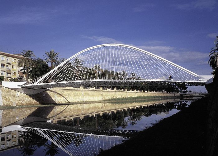 Santiago Calatrava  Bridge Manrique Footbridge / Murcia (Gallery) - Santiago Calatrava ... photo