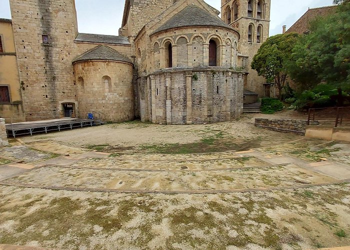 Caunes-Minervois photo