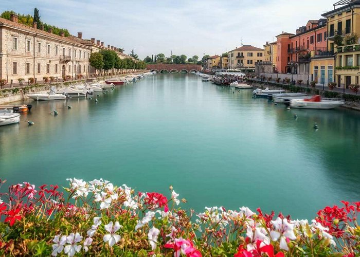 Peschiera del Garda photo