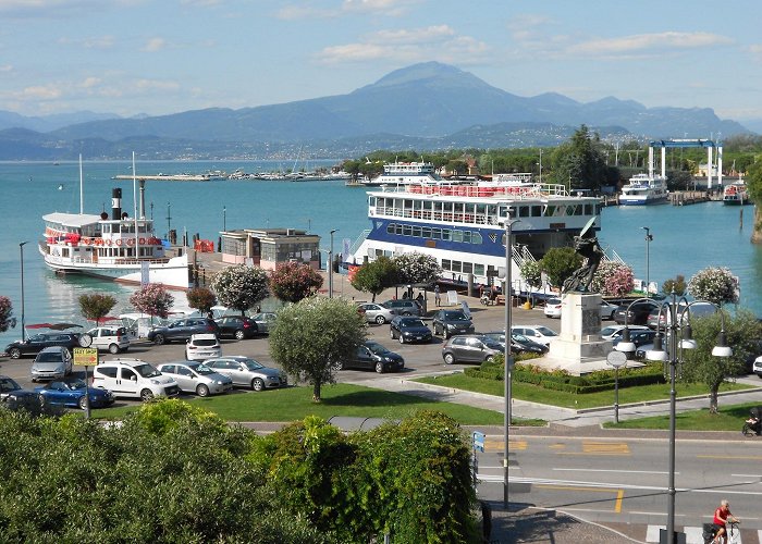 Peschiera del Garda photo