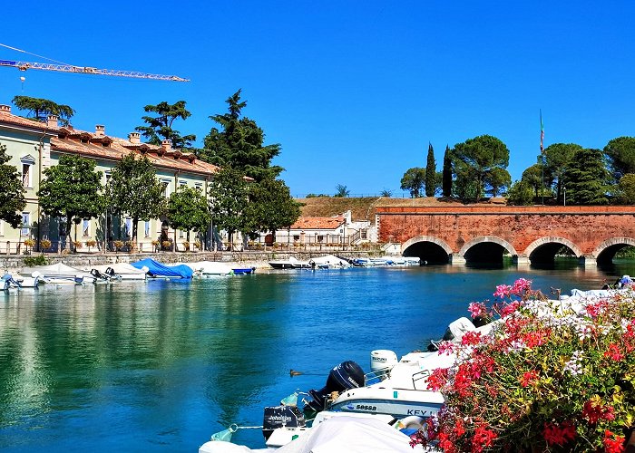 Peschiera del Garda photo