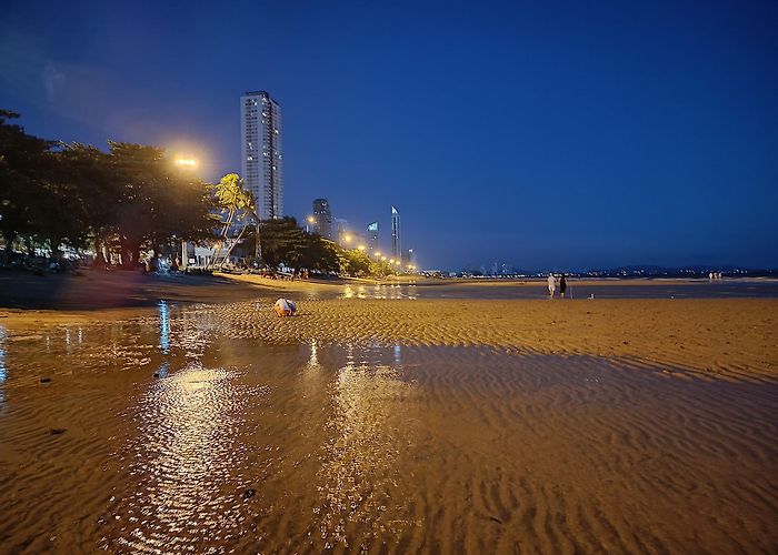 Jomtien Beach photo