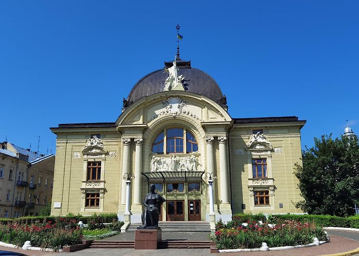 Chernivtsi photo