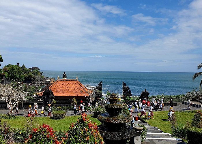 Tanah Lot (Bali) photo