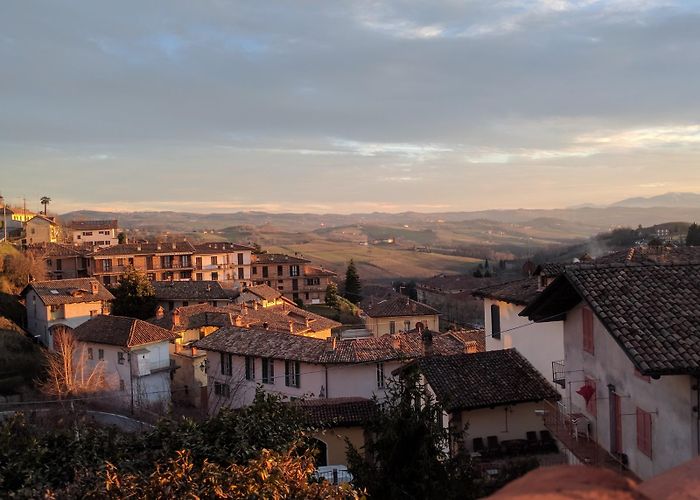 Serralunga d'Alba photo