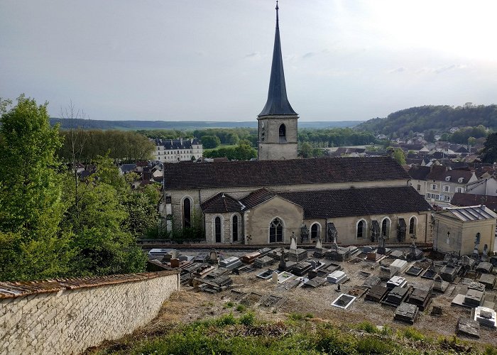 Ancy-le-Franc photo