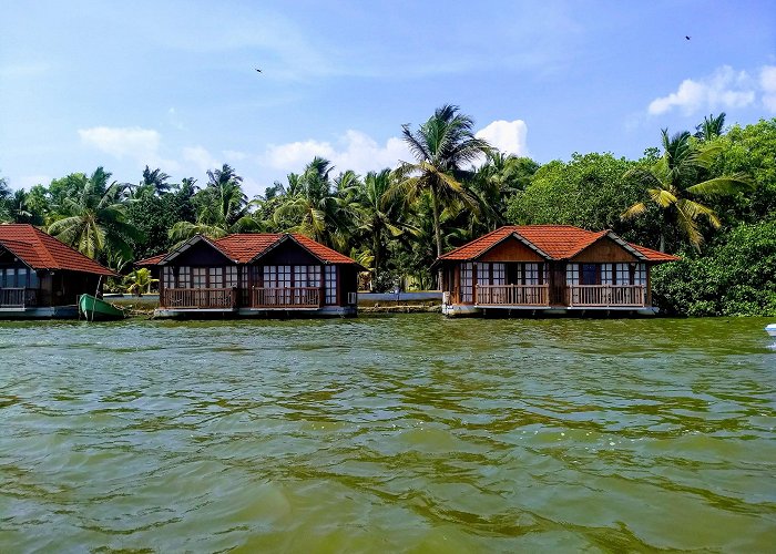 Poovar photo