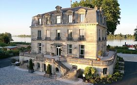 Château Grattequina Hôtel Blanquefort  Exterior photo