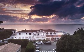 Beach Hotel - Le Grand Chalet Ronce-les-Bains Exterior photo