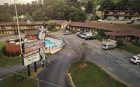 The Mountaineer Inn - Asheville Exterior photo