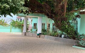 Suus Rahma Guest House Accra Exterior photo