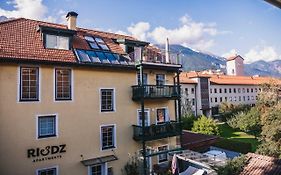 Riedz Apartments Innsbruck- Zentrales Apartmenthaus Mit Gruner Oase Exterior photo