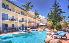 Cairns Queenslander Hotel & Apartments Exterior photo