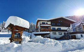 Olympia Privathotel Garni Sankt Jakob in Defereggen Exterior photo