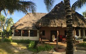 Villa Embedodo Beach House, Ushongo Beach, Pangani à Ushongo Mabaoni Exterior photo