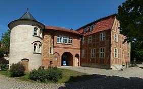 Hôtel Lindenhof / Gastehaus An Der Teufelsmauer à Thale Exterior photo