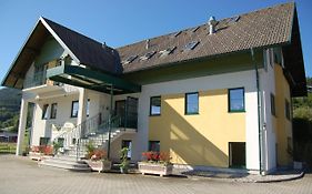 Hotel Gasthaus Pension Zum Lustigen Steirer à Bruck an der Mur Exterior photo