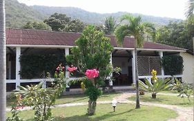 Hotel Casavelion à Îles Îles Karimunjawa Exterior photo