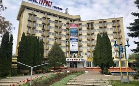 Hotel Tourist Tchernivtsi Exterior photo