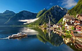 Villa Haus Am Hof - 15Th Century House At The Lake, Near The Marketplace, With A Balcony à Hallstatt Exterior photo