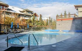 Fenwick Vacation Rentals Desirable 2 Bedroom Condo With Pool And Hottub Canmore Exterior photo
