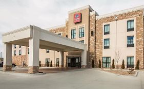 Comfort Suites Dodge City Exterior photo