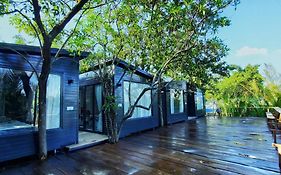 Hotel Kampot Riverfront Boutique Exterior photo