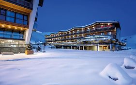 Gudauri Hills Apart Hotel Exterior photo