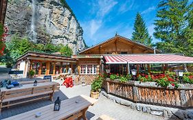 Hotel Camping Jungfrau à Lauterbrunnen Exterior photo