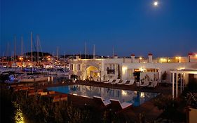 Auberge de jeunesse Cesme Marina Konukevi Exterior photo