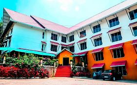 Hotel Sri Venkateshwara Residency à Madikeri Exterior photo