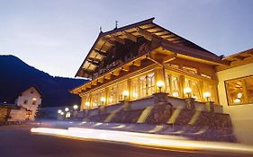 Hotel Hubertus Mit Erlebnislandgasthof Reitherwirt Kitzbühel Exterior photo