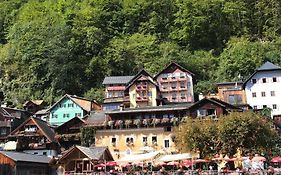 Hotel Braeugasthof Hallstatt Exterior photo