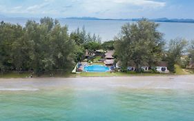 Twin Bay Resort - Sha Extra Plus Ko Lanta Exterior photo