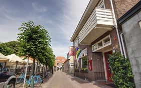 Hotel Oepkes West-Terschelling Exterior photo