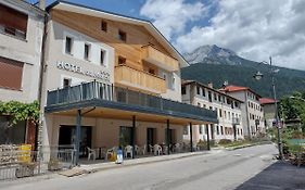 Hotel Da Marco Vigo di Cadore Exterior photo