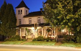 Hotel auberge les deux tours à Chicoutimi Exterior photo