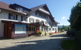 Bed and Breakfast Rosslwirt-Rast à Strass im Attergau Exterior photo