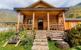 Villa Old Hut à Kazbegi Exterior photo