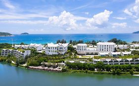 Palace Resort Yalong Bay Sanya Exterior photo