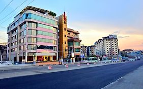 Cherry Hills Hotel Yangon Exterior photo