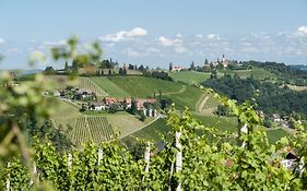 Villa Weingut Schauer à Kitzeck im Sausal Exterior photo