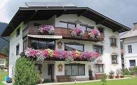 Hotel Gaestehaus Fahringer à Walchsee Exterior photo